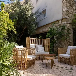 Le Clos Violette Et Le 11 D'aglae - De Charme Design De Luxe , LʼIsle-sur-la-Sorgue Frankrijk